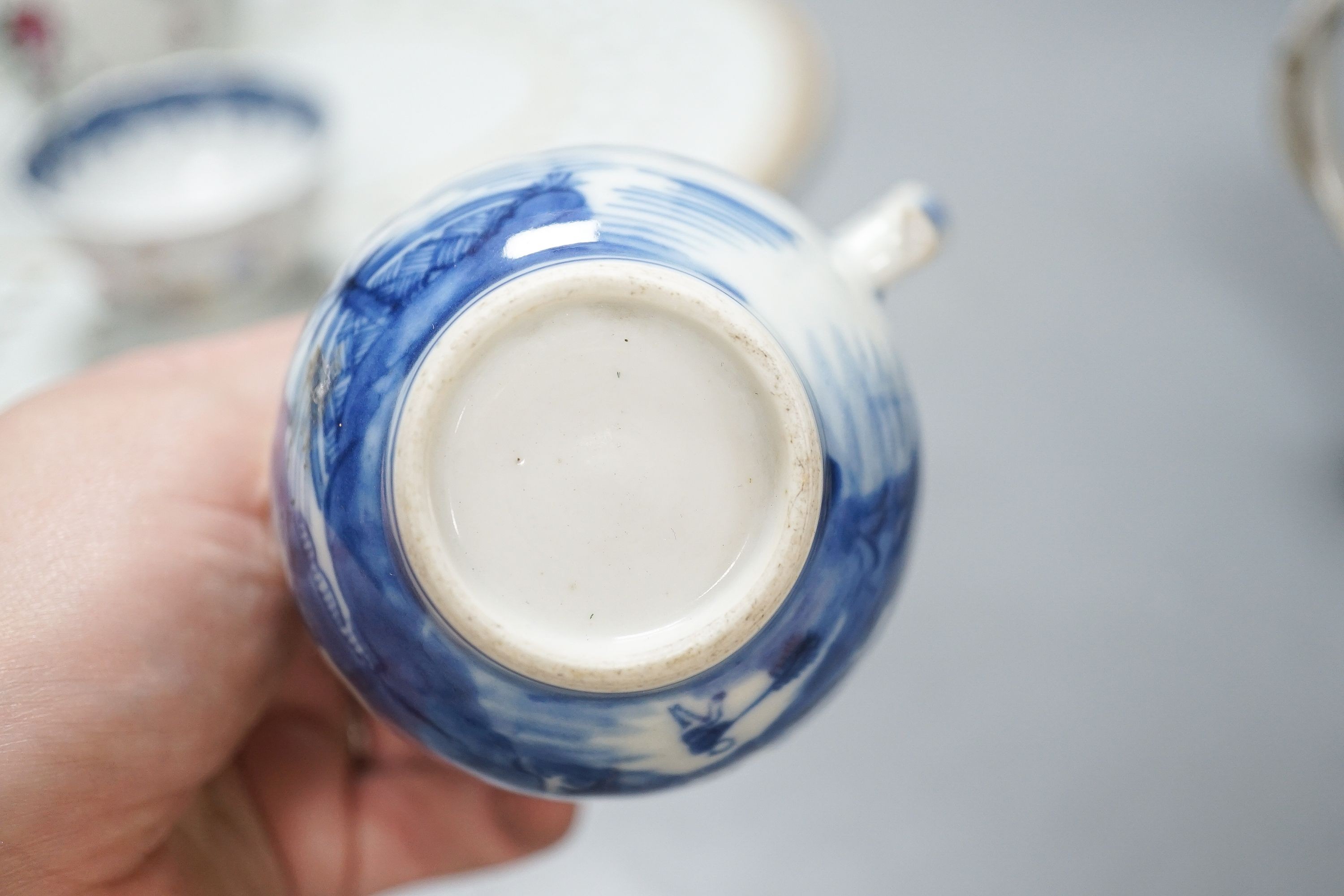 A group of 18th-20th century Chinese ceramics 35cm